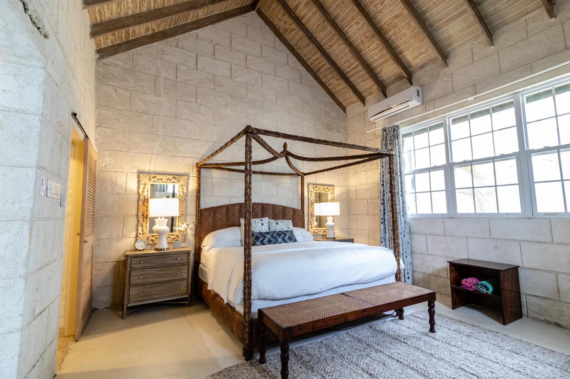 Отель Sweetfield Manor Бриджтаун Номер фото